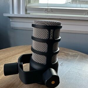 Rode Black and Silver Microphone
